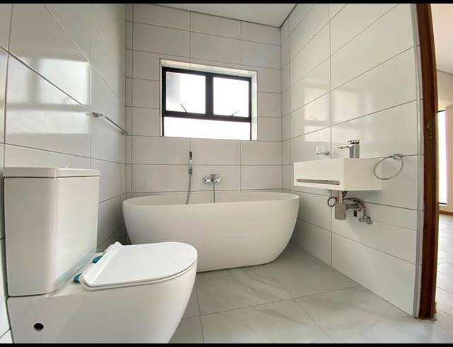 3 BEDROOM TOWNHOUSE FOR SALE IN BENDOR